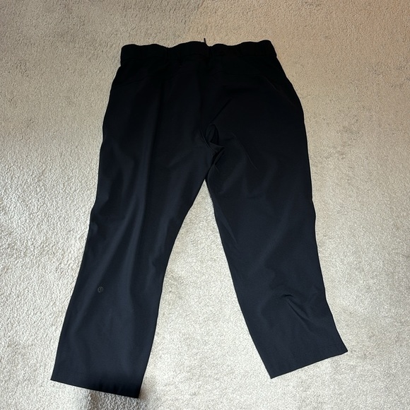 Lululemon High Rise Crop Pant - Picture 4 of 4
